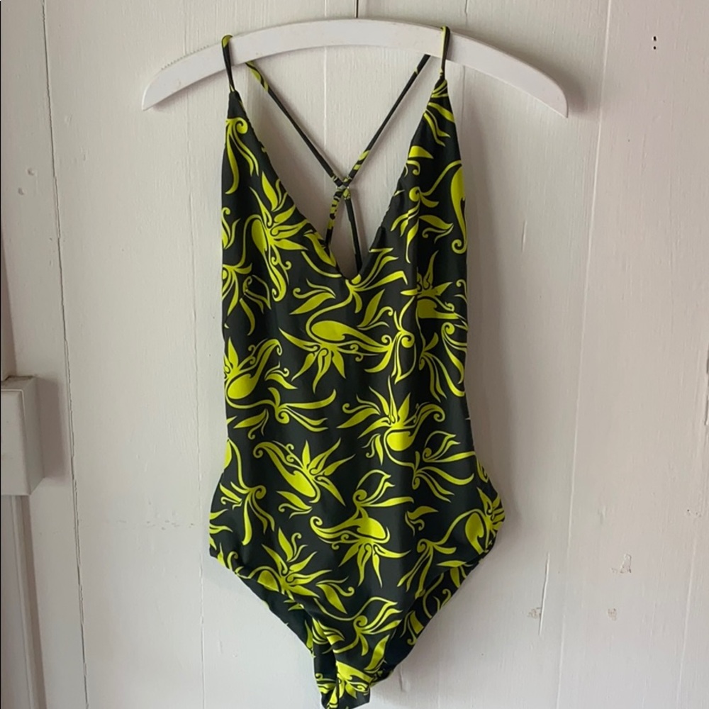 Mikoh las palmas one piece